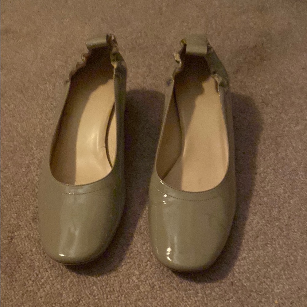 Everlane patent leather day heel